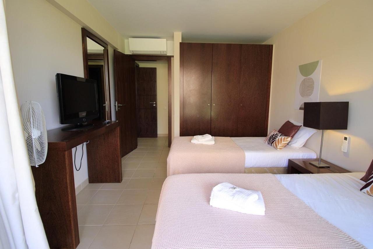 Albufeira Salgados Premium 1 With Pool By Homing Apartment Guia  Exterior photo